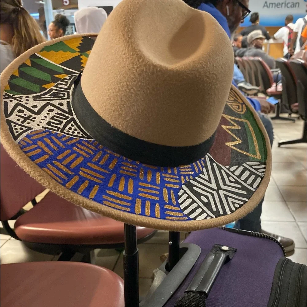 Custom Queen Fedora - Picture 3 of 9